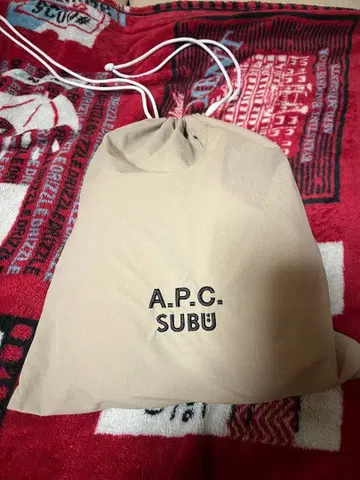APC 콜라보 슬립온