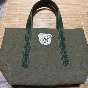 러브러리 바이 페이러 올드 테디 와펜 토트백 다크 그린