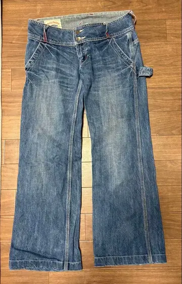 [ Bettysmith ] 베티스미스 데님 페인터