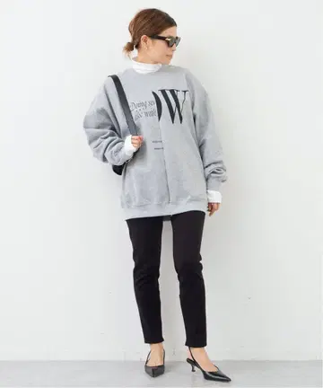두지엠 클라세 BTN Design Sweat 속기모 로고 맨투맨