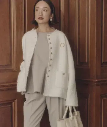 슬라브 트위드 노카라 자켓 퓨어세신