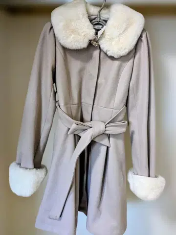 INGNI 퍼 코트 핑크