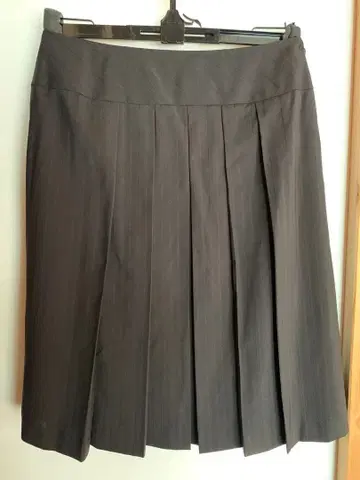 JAEGER 다크 브라운 블루 스트라이프 플리츠 스커트 무릎 기장