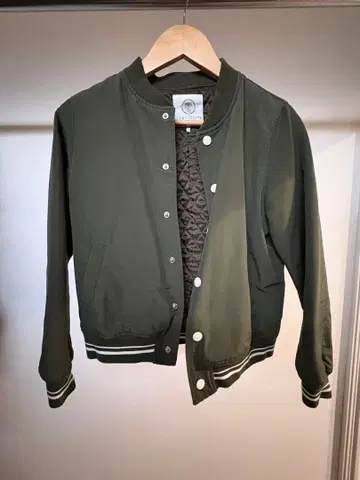 Lugnoncure 올리브 그린 MA-1 자켓