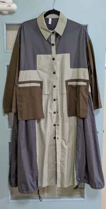 새상품 트렌치코트 겉옷 디자인