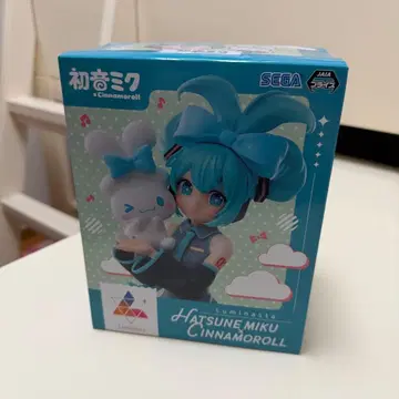 Luminasta 하츠네 미쿠 시나모롤 피규어