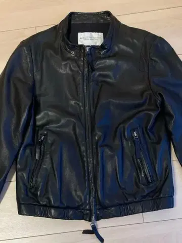 BEAUTY&YOUTH 가죽 자켓 M 사이즈