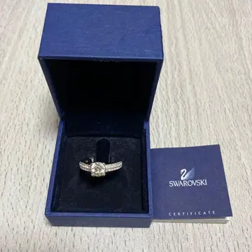 SWAROVSKI 반지