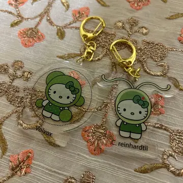 Hello Kitty x Algae 아크릴 키링