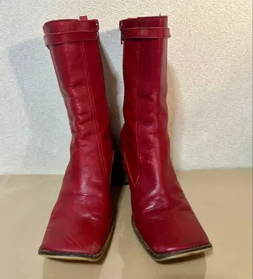 Fin 가죽 빨간색 스퀘어토 부츠