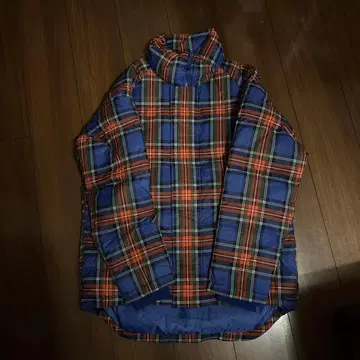 JW ANDERSON 체크 무늬 다운 자켓 M 사이즈