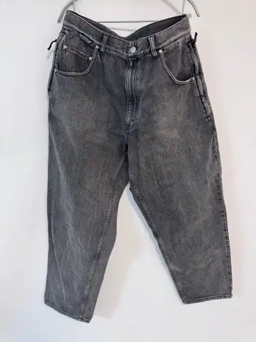 BEAMS SSZ 2021A/W의 KURSED 552XX 블랙