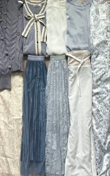 깔끔한 페미닌 블루 계열 니트 꽃무늬 원피스 스커트 묶음 판매