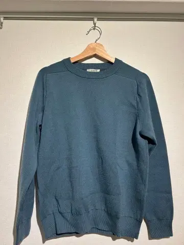 SLOANE 크루넥 블루 스웨터