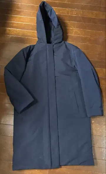 유니클로 하이브리드 다운 코쿤 코트