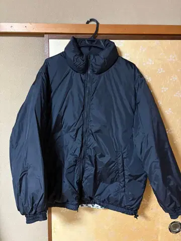 리버서블 다운 자켓 블랙 레오파드 무늬