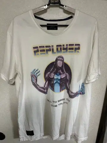 죠죠 x glamb 무디 블루스 T셔츠