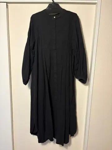 아틀리에 두 사봉 긴팔 핀턱 셔츠 원피스