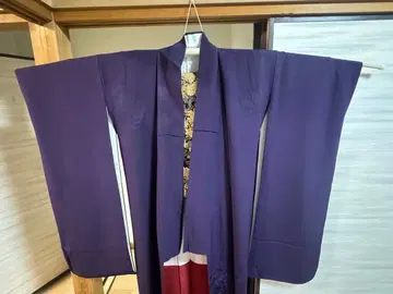 보라색 꽃 자수 후리소데