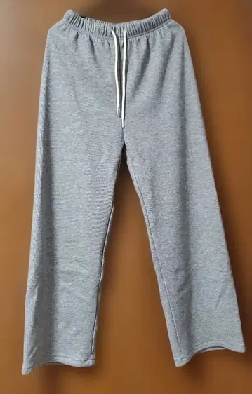 미사용 새상품 El mar 스웨트 팬츠