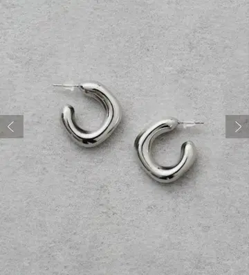 미사용 새상품 가레나 볼륨 스퀘어 귀걸이