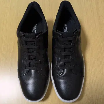 ROCKPORT 블랙 가죽 스니커즈