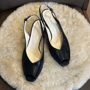 블랙 오픈토 슬링백 샌들