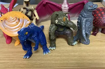 울트라맨 시리즈 괴수 피규어 8체 세트