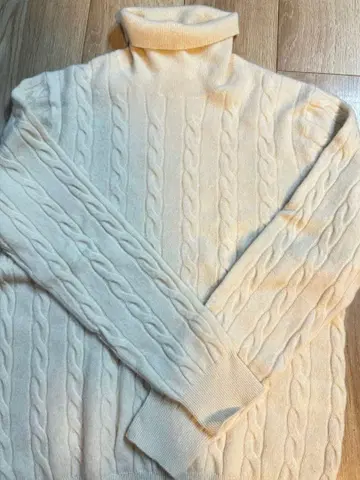 터틀넥 화이트 유나이티드 애로우즈 그린 라벨