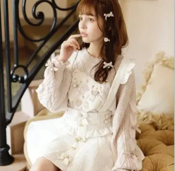 LIZLISA 트윈 베어 니트탑