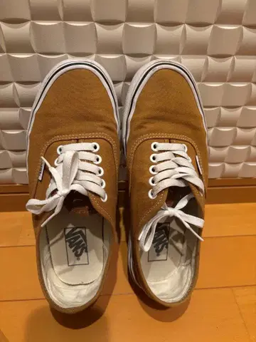 VANS 오센틱 브라운 스니커즈