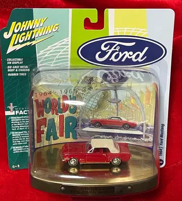 조니 라이트닝 포드 머스탱