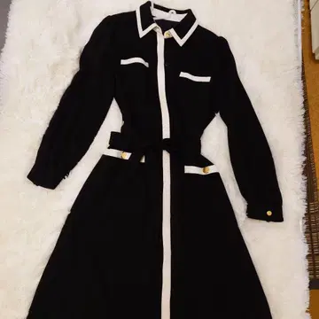 블랙 긴팔 무릎 기장 원피스 그레이스 콘티넨탈