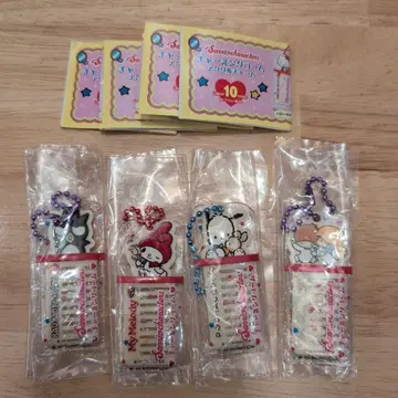 매력적인 빗 아크릴 참 산리오