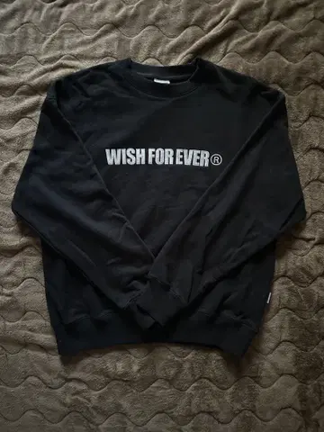 WISH FOREVER 블랙 맨투맨