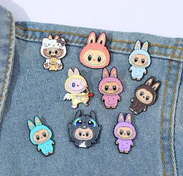 LABUBU 럽럽 핀 배지 9개 세트