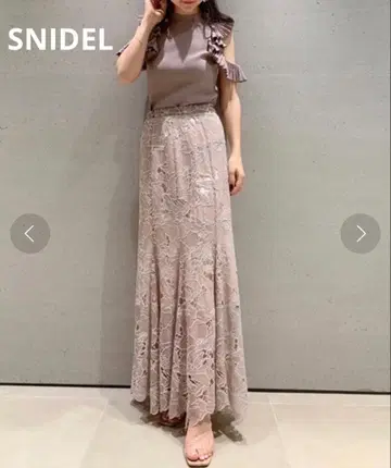 [ 당일 발송 가능 ] SNIDEL 커팅 레이스 머메이드 스커트 스나이델