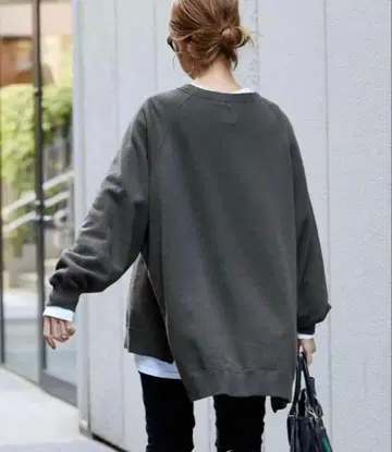 택 포함 새상품 FRAMeWORK 프레임워크 래글런 판초 맨투맨 블랙 D