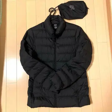 [새상품급] UNIQLO 울트라 라이트 다운 블랙 여성용 M 사이즈