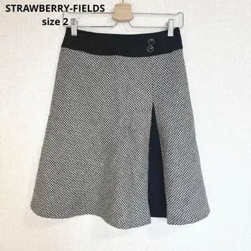 [스트로베리 필드] 무릎 기장 플레어 스커트 깔끔한 걸리시 캐주얼 M