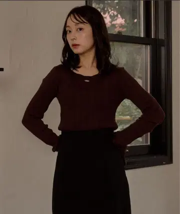 mideal 마이딜 롱 슬리브 리브 니트 브라운