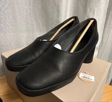 새상품급 캠퍼 CAMPER 하이힐 펌프스