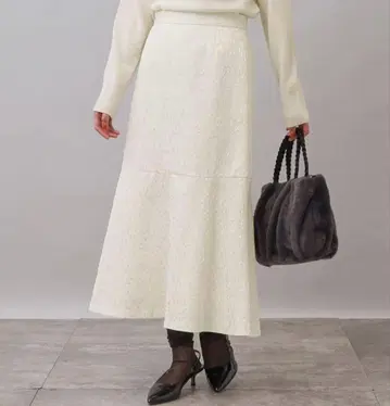 UNTITLED 샤이니 자카드 머메이드 스커트 화이트
