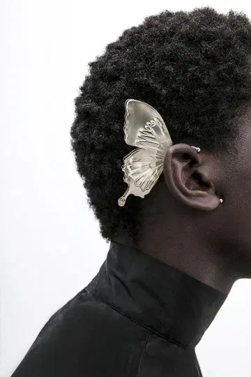 EARON 나비 디자인 이어 커프