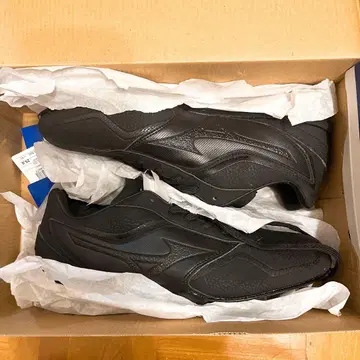 미즈노 글로벌 엘리트 금장 장식 매립형 우레탄 스파이크 25cm 블랙