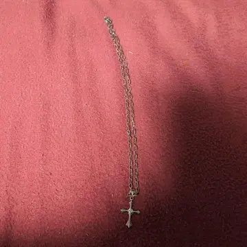 실버 크로스 목걸이