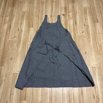 cloudnine 리본 포함 에이프런 원피스 그레이