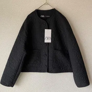 새상품 택 포함 ZARA 자라 꽃무늬 퀼팅 자켓 블랙 XS