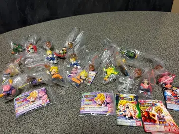 드래곤볼 스트랩 피규어 세트