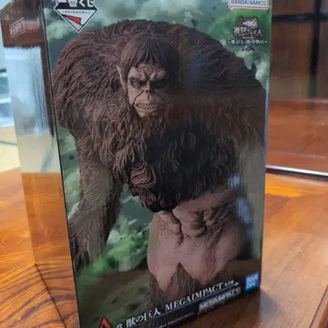 진격의 거인 1번 복권 A상 수염의 거인 피규어